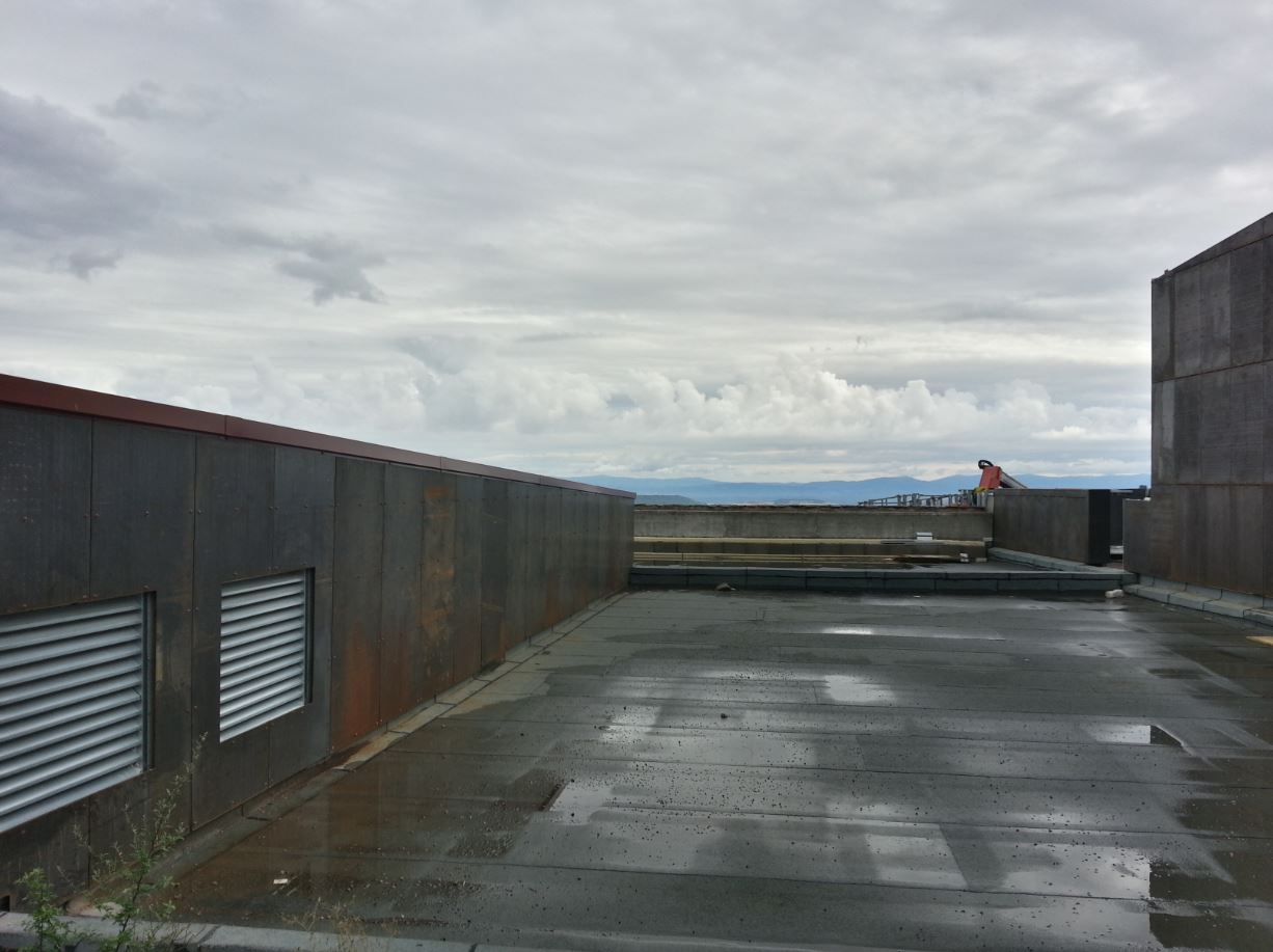 terrasse-(c)OT Gergovie - © OT Gergovie terrasse-(c)OT Gergovie