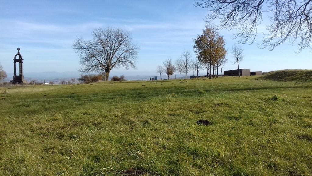 Vue depuis le plateau décembre 2017 - © Mond'Arverne Tourisme Vue depuis le plateau décembre 2017