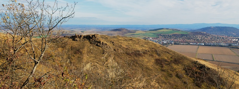 Panoramique du puy de Mardou - © OT GVA Musée de site Maison de Gergovie mobilier archéologique - guerre des gaules - César - bataille - Vercingétorix - luern - celtillos - celtill - vergobret